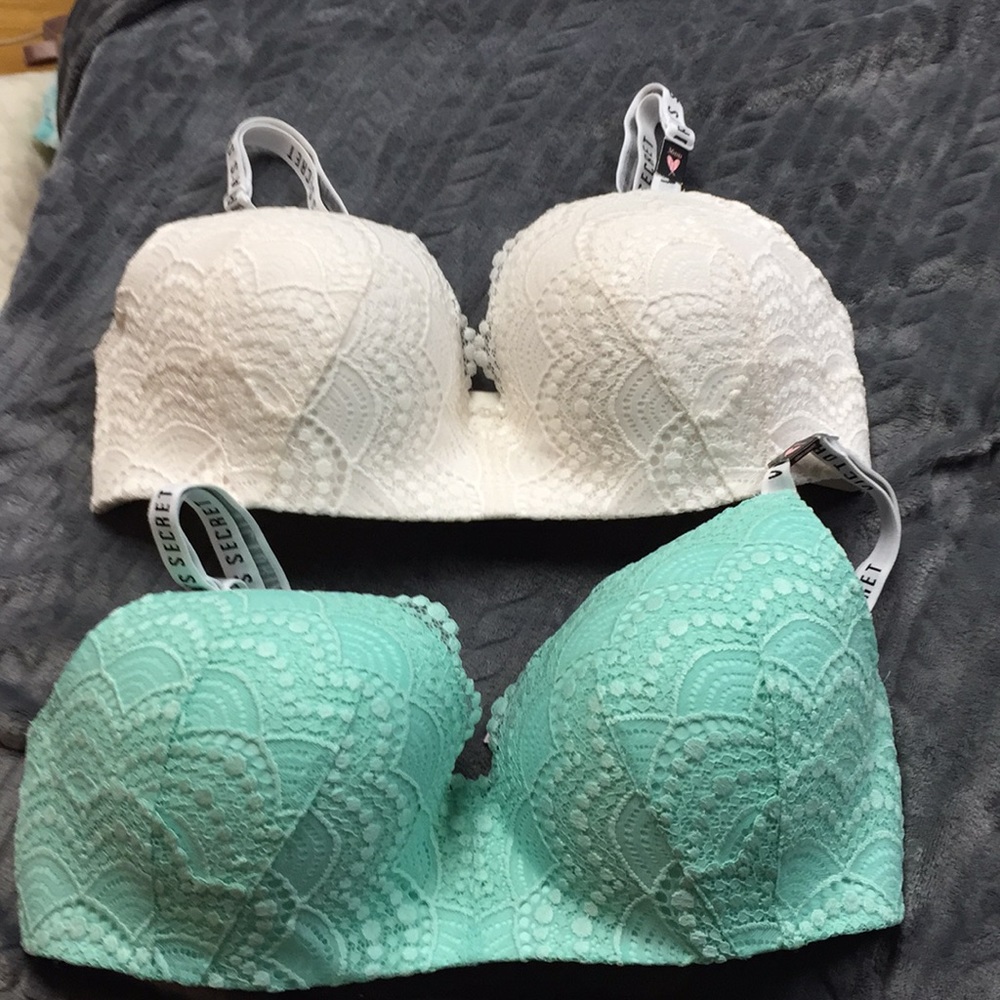 Victoria’s Secret bra bundle